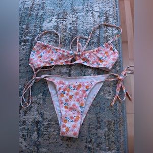 Floral bikini set